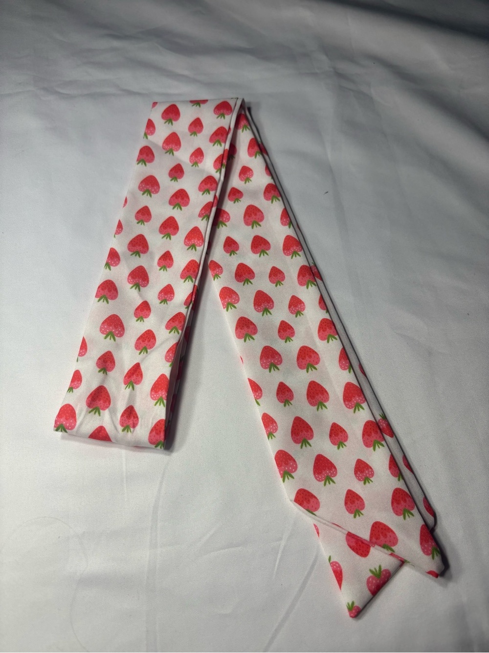 New Twilly Strawberry Print Hair Scarf - Pink